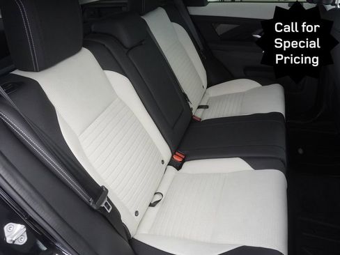 New 2025 Land Rover Discovery Sport S image 27