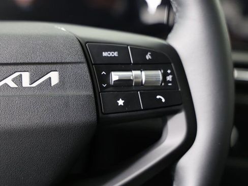 New 2026 Kia Sportage LX FWD image 14