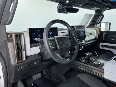 Used 2024 GMC Hummer EV 2X w/ Extreme Off-Road Package image 10