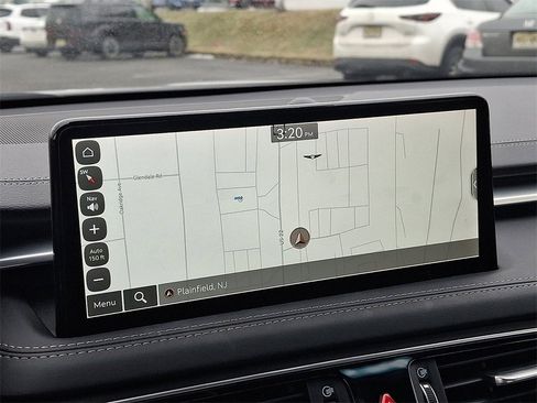 Used 2023 Genesis G70 2.0T image 18