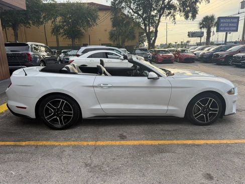Used 2020 Ford Mustang Premium RWD image 5