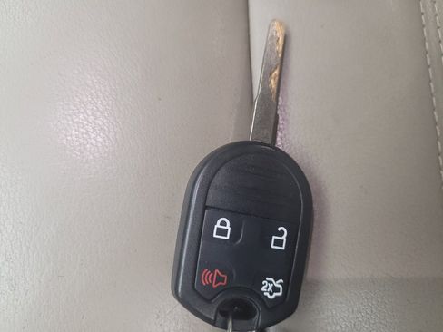 Used 2018 Ford Escape SEL FWD image 32