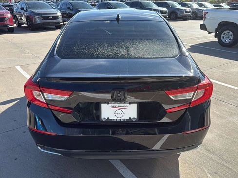 Used 2019 Honda Accord EX image 7
