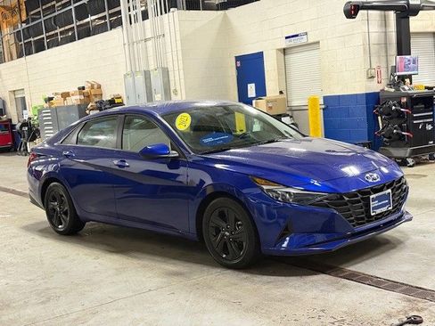 Certified 2023 Hyundai Elantra SEL image 8