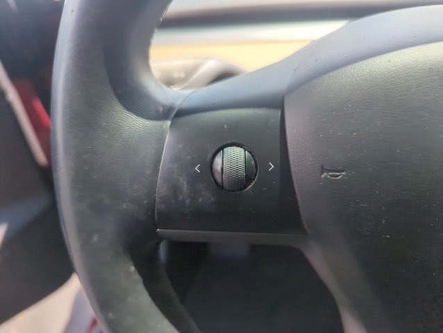 Used 2018 Tesla Model 3 Long Range RWD image 12