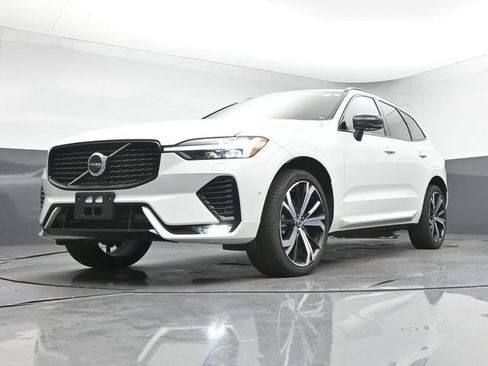 Used 2024 Volvo XC60 B5 Ultimate w/ Protection Package Premier AWD/4WD image 12