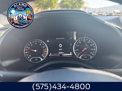 Used 2022 Jeep Renegade Trailhawk image 7