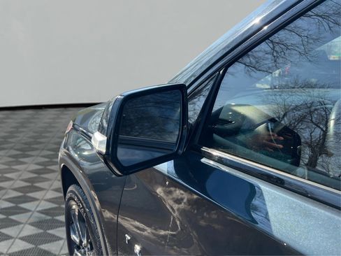 Used 2020 Chevrolet Traverse RS image 23