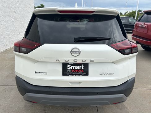 Used 2023 Nissan Rogue SV AWD/4WD image 5