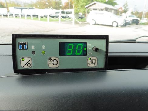 Used 2016 Nissan NV200 SV w/ Technology Package image 5