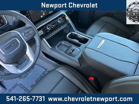 New 2026 GMC Sierra 3500 Denali w/ Technology Package image 8