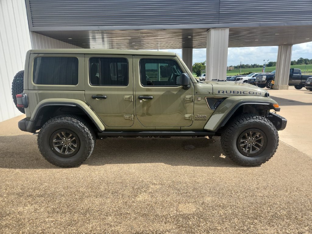 Used 2025 Jeep Wrangler Unlimited Rubicon 392 AWD/4WD image 9