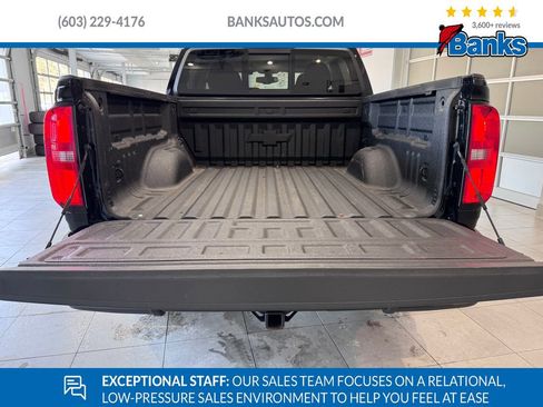 Used 2021 Chevrolet Colorado Z71 w/ Z71 Midnight Edition image 7