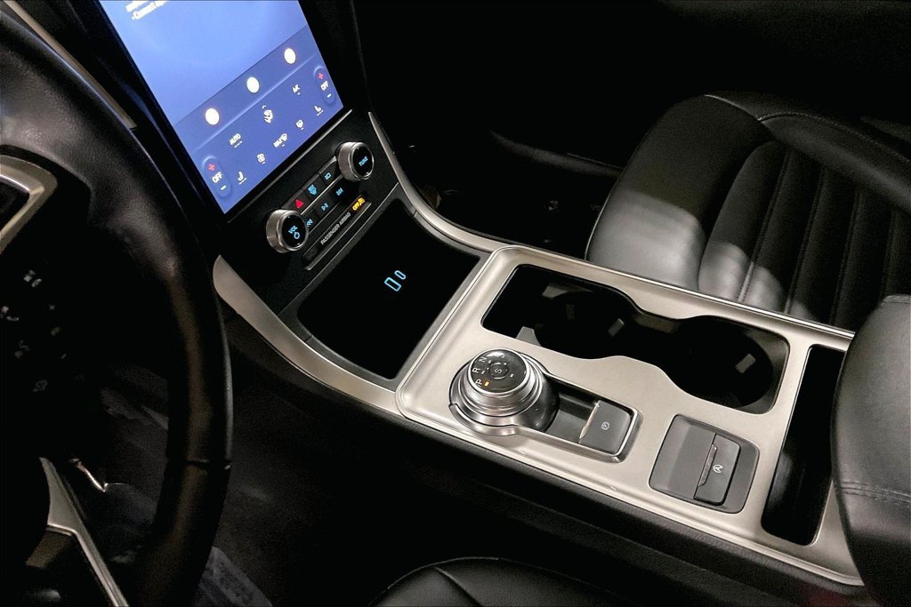 Certified 2024 Ford Edge SEL AWD/4WD image 16