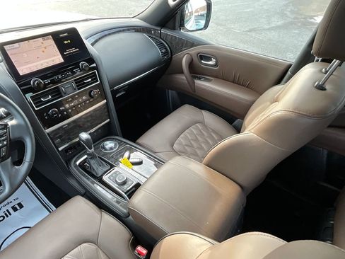 Used 2024 Nissan Armada Platinum w/ Captain's Chairs Package image 39