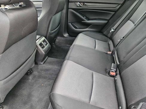 Used 2020 Honda Accord EX image 27