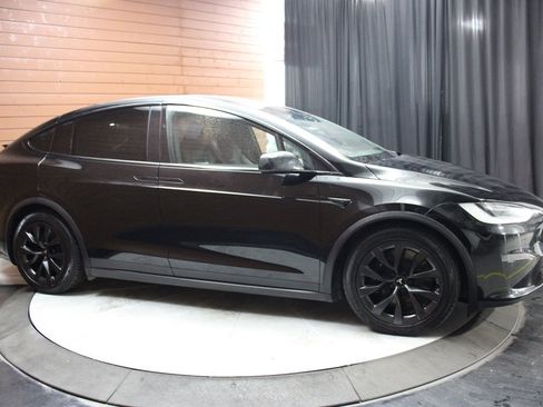 Used 2023 Tesla Model X image 16