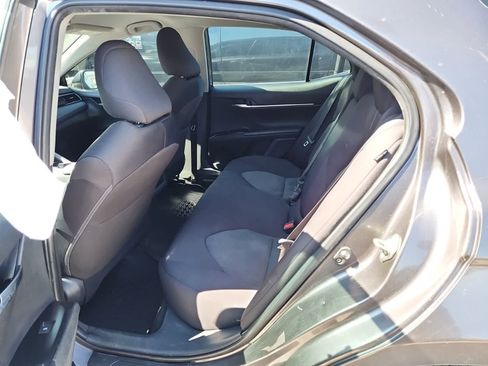 Used 2020 Toyota Camry LE image 25