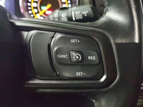 Used 2022 Jeep Wrangler Sport S image 28