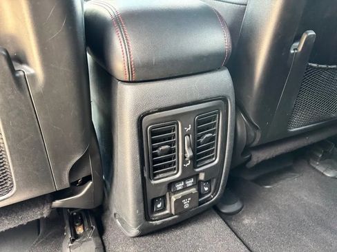 Used 2024 Dodge Durango GT AWD/4WD image 26