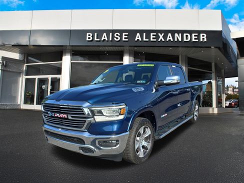 Used 2019 RAM 1500 Laramie AWD/4WD image 8
