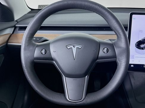 Used 2022 Tesla Model 3 RWD image 17