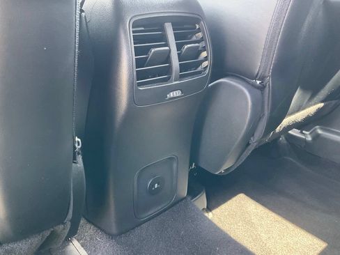 Used 2025 Ford Escape ST-Line Select AWD/4WD image 19