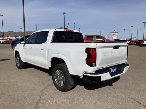 Used 2023 Chevrolet Colorado LT w/ LT Convenience Package II image 9