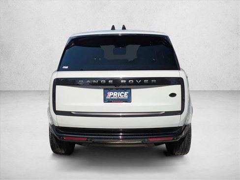 Used 2023 Land Rover Range Rover Long Wheelbase SE image 6