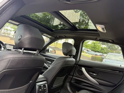 Used 2018 BMW 330i Gran Turismo xDrive AWD/4WD image 21