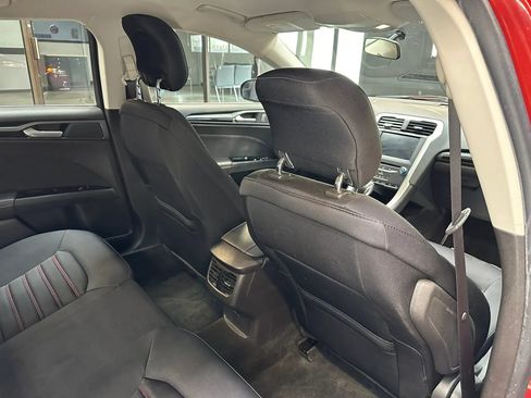 Used 2014 Ford Fusion SE FWD image 28