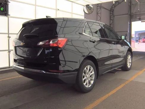 Used 2019 Chevrolet Equinox LT w/ Driver Convenience Package FWD image 4