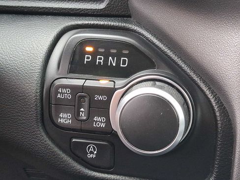 Used 2020 RAM 1500 Big Horn AWD/4WD image 11