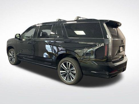 Certified 2025 Cadillac Escalade ESV Sport AWD/4WD image 35