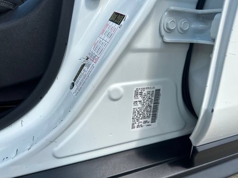 Used 2019 Nissan Rogue SV AWD/4WD image 19