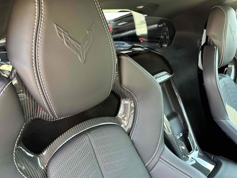 Used 2025 Chevrolet Corvette Z06 w/ Z07 Performance Package RWD image 19