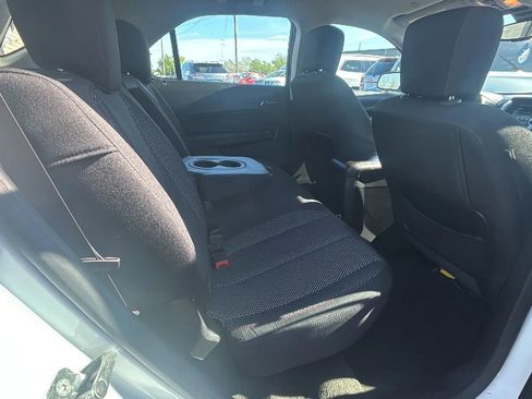 Used 2017 Chevrolet Equinox LS image 11