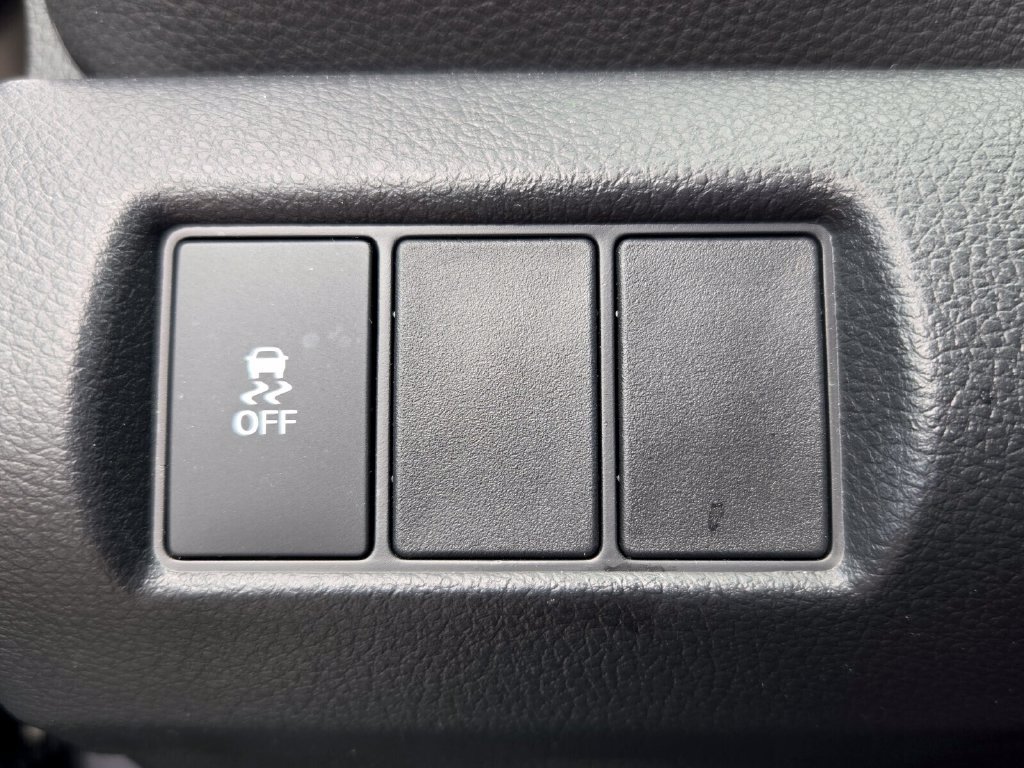 Used 2025 Honda Pilot Sport image 22