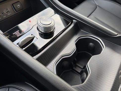 New 2025 Jeep Grand Cherokee Limited image 16