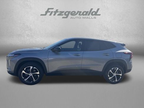 New 2026 Chevrolet Trax LT image 9