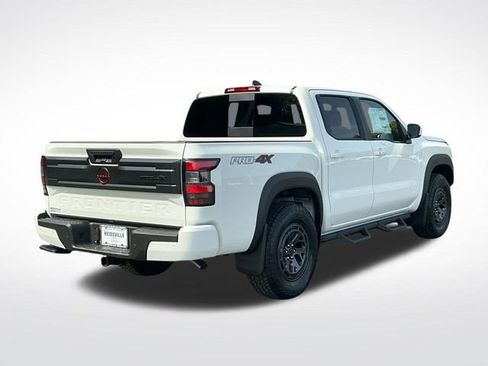 New 2026 Nissan Frontier PRO-4X w/ Tow Package AWD/4WD image 7