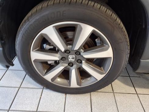 Used 2024 Honda Pilot Elite image 5