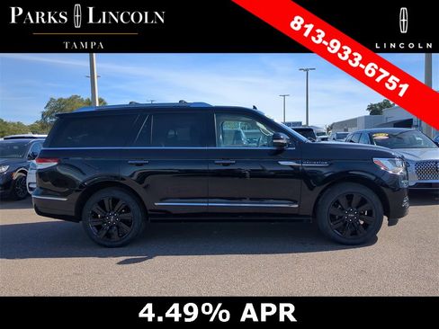 Certified 2022 Lincoln Navigator Reserve image 3