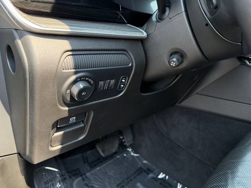 Used 2022 Jeep Wagoneer Series II AWD/4WD image 31