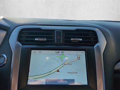 Used 2020 Ford Fusion SE image 11