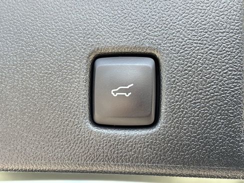 Certified 2023 Ford Escape Active w/ Tech Pack #2 image 9