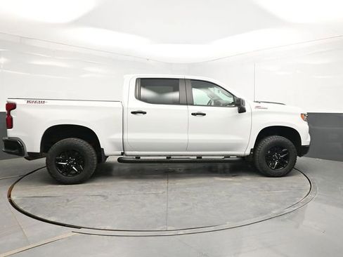 Used 2023 Chevrolet Silverado 1500 LT Trail Boss w/ Protection Package AWD/4WD image 8