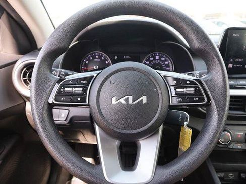 Used 2023 Kia Forte LX FWD image 10