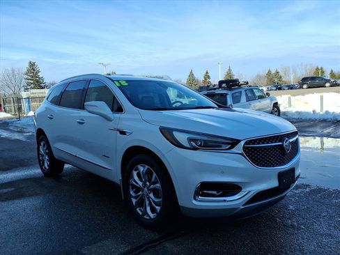 Used 2018 Buick Enclave Avenir image 3