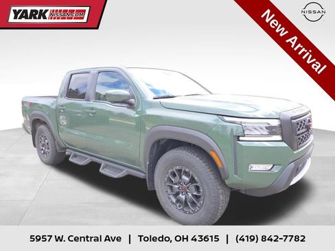 Used 2023 Nissan Frontier PRO-4X w/ Pro-4X Premium Package image 1